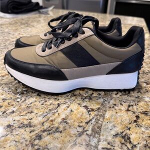 Dolce Vita Bettie Olive Sneakers Women Size 8 Olive